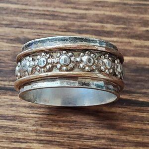 Custom Band with Daisies